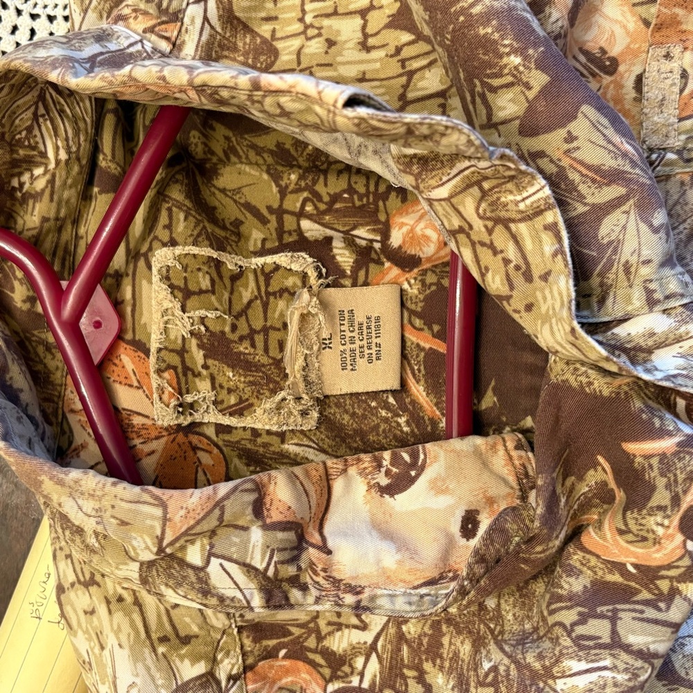 Vintage Camo Deer Print Button Down Cropped - Picture 3 of 4